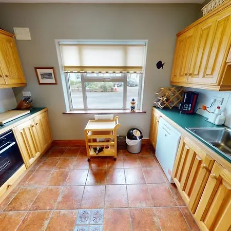 Cozy Waterside Retreat Dom wakacyjny Ballyvaughan